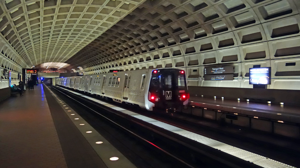 How to use public transport in Washington DC