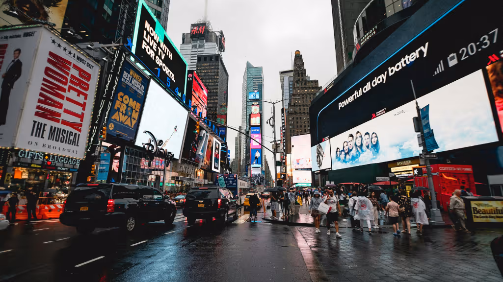 Top Hotels Near Times Square for Travelers and Eco-Conscious Visitors