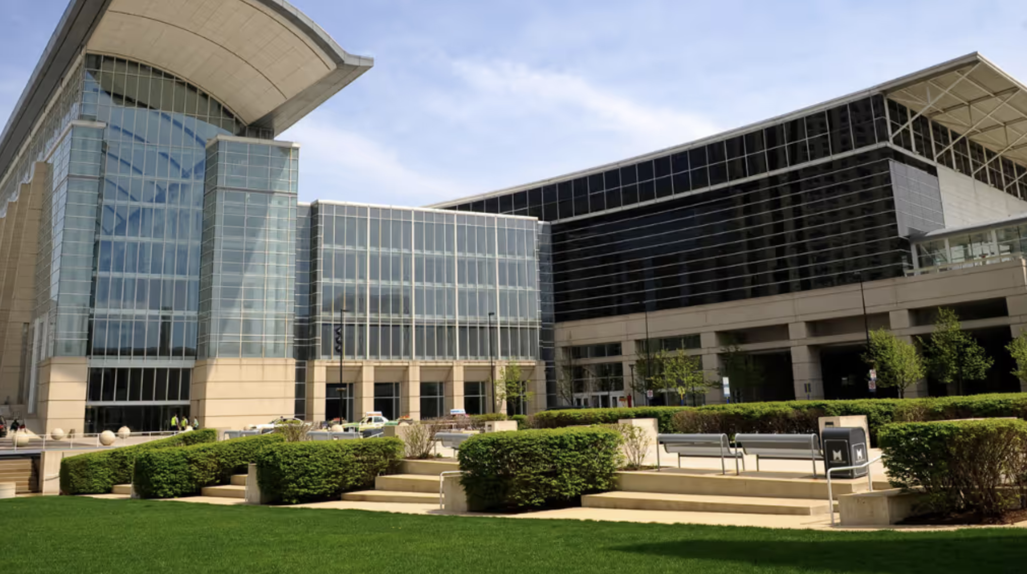 Hotels Near McCormick Place Chicago for Business and Leisure