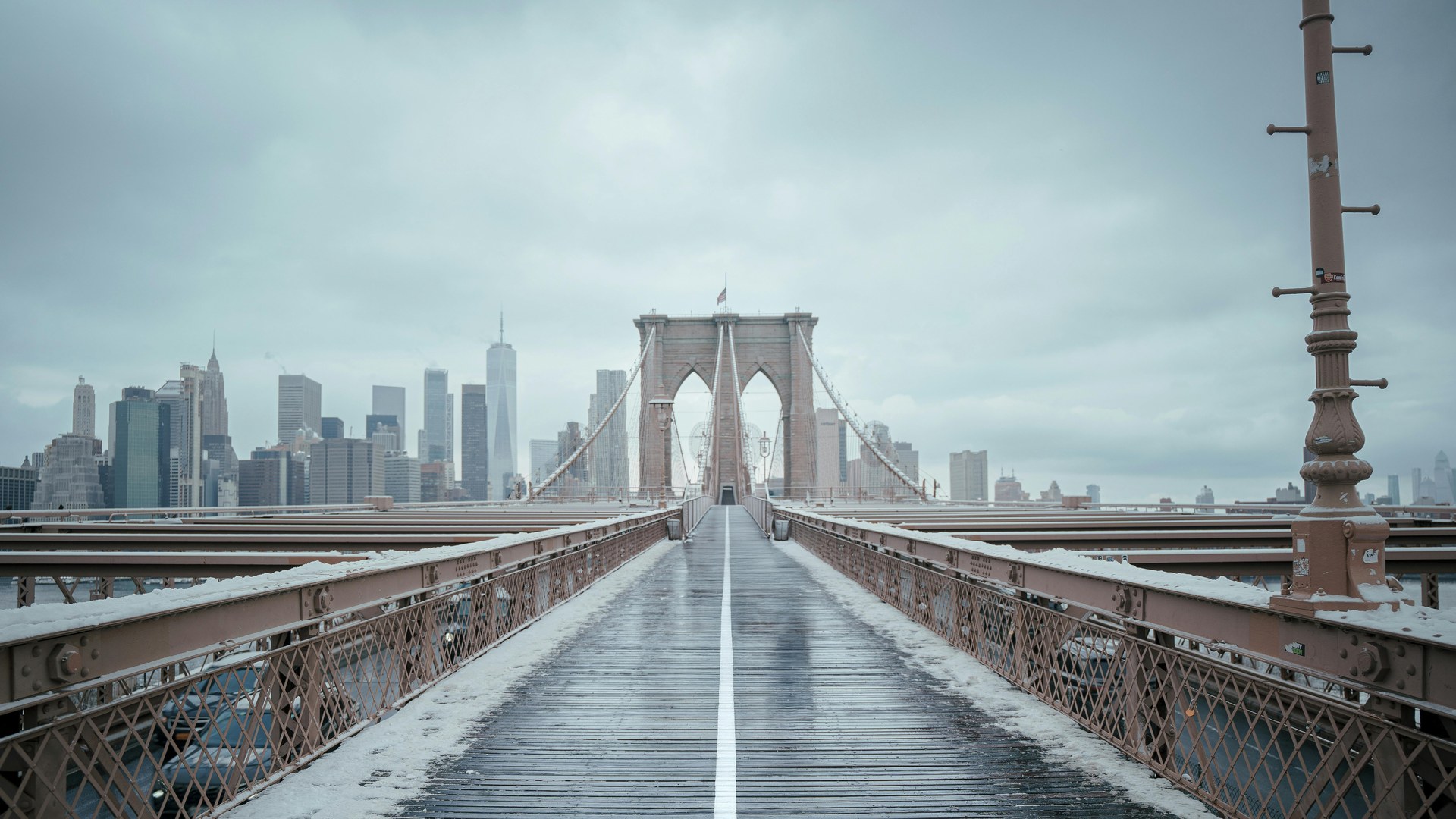 When to Book Christmas Flights from London to NYC (2026)